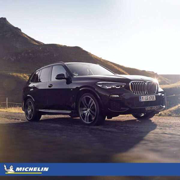 MICHELIN Pilot Sport All-Season 4 Car Tire for Sport and Performance Cars - 245/35ZR19 (89Y) ZP