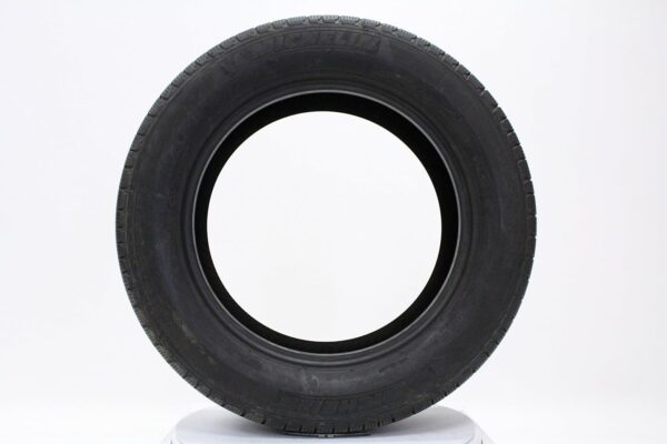 MICHELIN Latitude Tour HP All Season Radial Car Tire for SUVs and Crossovers, 245/60R18 105H